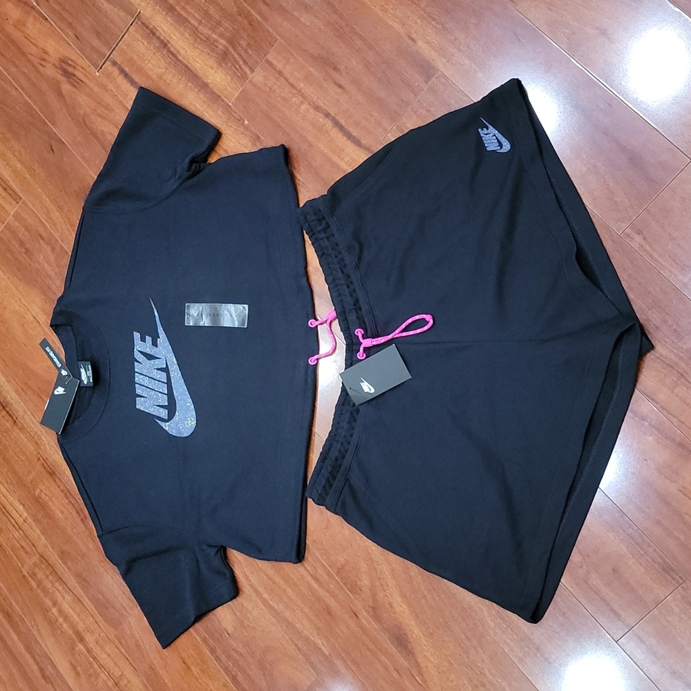 NWT plus size Nike knit shorts